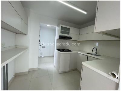 Apartamento en venta en El Poblado, Medellín · foto 10 de 20