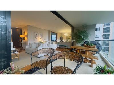 Apartamento de 3 alcobas en venta en El Poblado, Medellín, 243 m² · foto 5 de 20