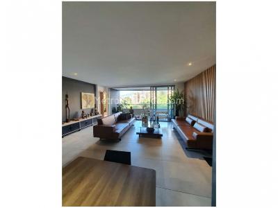 Apartamento de 3 alcobas en venta en Loma De Las Brujas, Envigado, 169 m² · foto 2 de 9