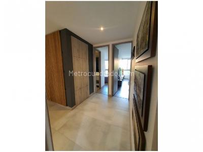 Apartamento de 3 alcobas en venta en Loma De Las Brujas, Envigado, 169 m² · foto 8 de 9