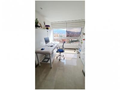Apartamento de 3 alcobas en venta en La Magnolia, Envigado, 157 m² · foto 11 de 17