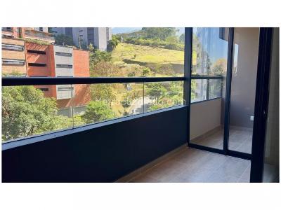 Apartamento en venta en Loma De Las Brujas, Envigado · foto 2 de 11