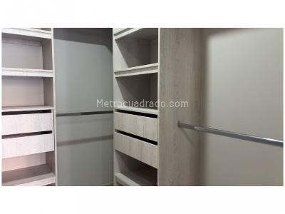 Apartamento en venta en Loma De Las Brujas, Envigado · foto 9 de 11