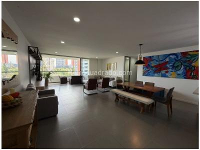 Apartamento de 3 alcobas en venta en Loma De Las Brujas, Envigado, 182 m² · foto 3 de 20