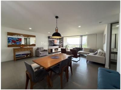 Apartamento de 3 alcobas en venta en Loma De Las Brujas, Envigado, 182 m² · foto 5 de 20