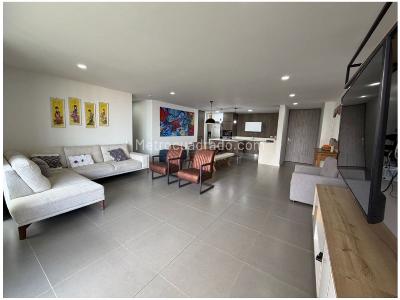 Apartamento de 3 alcobas en venta en Loma De Las Brujas, Envigado, 182 m² · foto 6 de 20