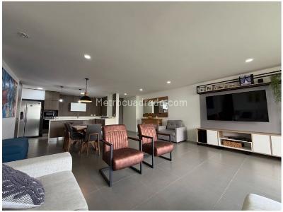 Apartamento de 3 alcobas en venta en Loma De Las Brujas, Envigado, 182 m² · foto 7 de 20