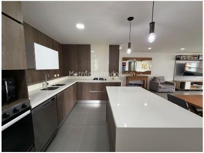 Apartamento de 3 alcobas en venta en Loma De Las Brujas, Envigado, 182 m² · foto 10 de 20