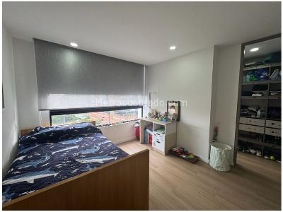 Apartamento de 3 alcobas en venta en Loma De Las Brujas, Envigado, 182 m² · foto 15 de 20