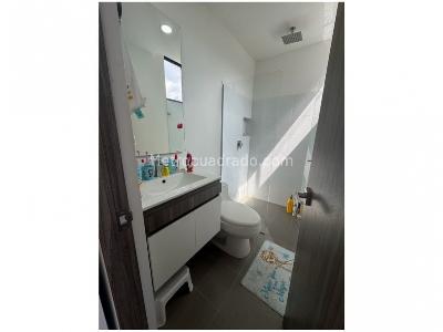 Apartamento de 3 alcobas en venta en Loma De Las Brujas, Envigado, 182 m² · foto 18 de 20