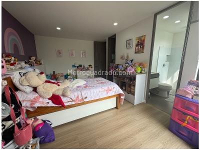 Apartamento de 3 alcobas en venta en Loma De Las Brujas, Envigado, 182 m² · foto 19 de 20