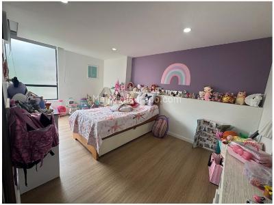 Apartamento de 3 alcobas en venta en Loma De Las Brujas, Envigado, 182 m² · foto 20 de 20