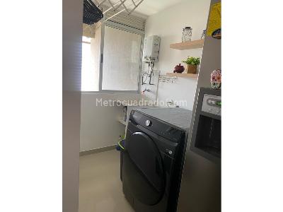 Apartamento de 3 alcobas en venta en San Jose, Sabaneta, 99 m² · foto 6 de 20