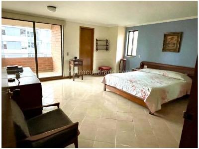 Apartamento de 3 alcobas en venta en El Poblado, Medellín, 230 m² · foto 11 de 12