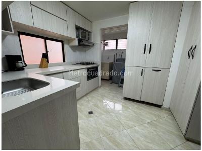 Apartamento de 3 alcobas en venta en Conquistadores, Medellín, 97 m² · foto 11 de 20