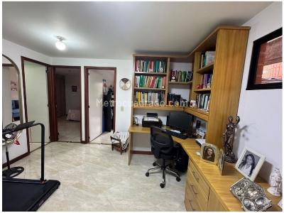 Apartamento de 3 alcobas en venta en Conquistadores, Medellín, 97 m² · foto 15 de 20