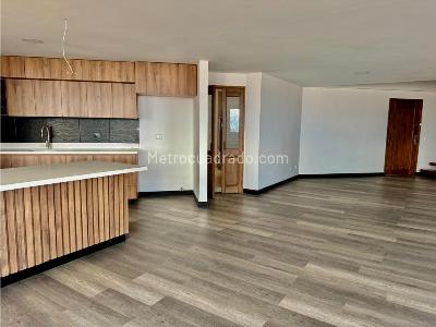 Apartamento de 3 alcobas en venta en Aves Marias, Sabaneta, 270 m² · foto 10 de 20