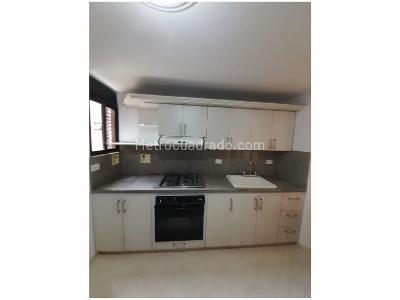 Apartamento de 3 alcobas en venta en Laureles, Medellín, 132 m² · foto 2 de 20