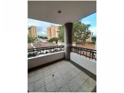 Apartamento de 3 alcobas en venta en Laureles, Medellín, 132 m² · foto 5 de 20