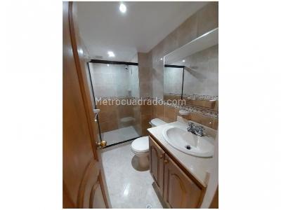 Apartamento de 3 alcobas en venta en Laureles, Medellín, 132 m² · foto 16 de 20