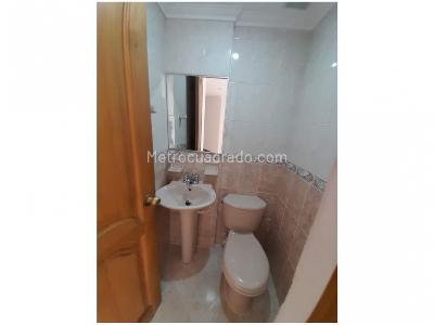 Apartamento de 3 alcobas en venta en Laureles, Medellín, 132 m² · foto 18 de 20