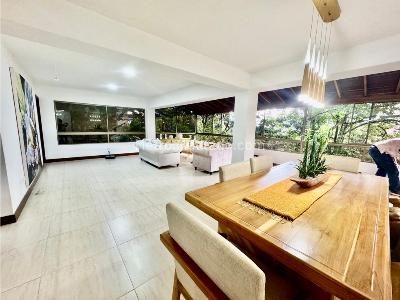 Casa de 5 alcobas en venta en El Poblado, Medellín, 480 m² · foto 11 de 20