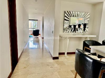Apartamento de 3 alcobas en venta en El Poblado, Medellín, 227 m² · foto 20 de 20