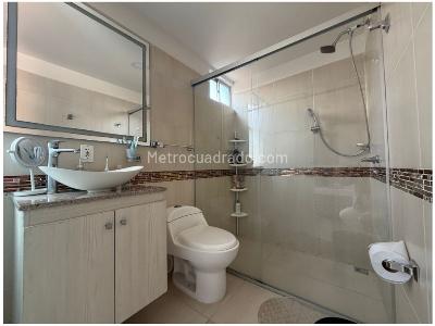 Apartamento de 3 alcobas en venta en Los Colores, Medellín, 114 m² · foto 17 de 17