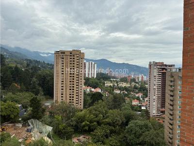 Apartamento de 3 alcobas en venta en El Poblado, Medellín, 255 m² · foto 6 de 13