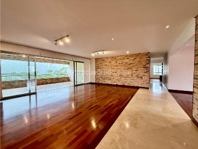 Apartamento de 3 alcobas en venta en El Poblado, Medellín, 316 m² · foto 2 de 20
