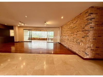Apartamento de 3 alcobas en venta en El Poblado, Medellín, 316 m² · foto 4 de 20