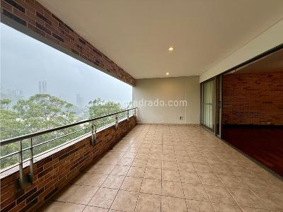Apartamento de 3 alcobas en venta en El Poblado, Medellín, 316 m² · foto 13 de 20