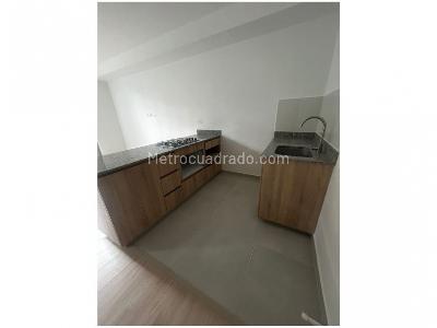 Apartamento de 2 alcobas en venta en Altamira, Medellín, 61 m² · foto 2 de 14