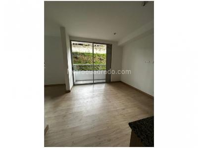 Apartamento de 2 alcobas en venta en Altamira, Medellín, 61 m² · foto 3 de 14