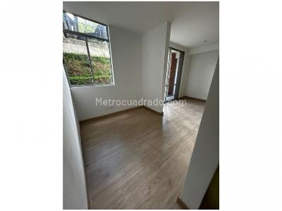 Apartamento de 2 alcobas en venta en Altamira, Medellín, 61 m² · foto 7 de 14