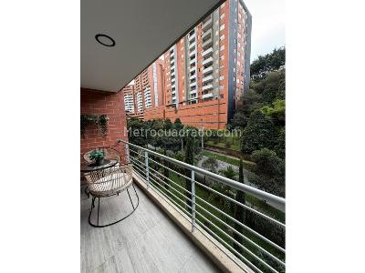 Apartamento de 3 alcobas en venta en Envigado, Envigado, 76 m² · foto 2 de 20