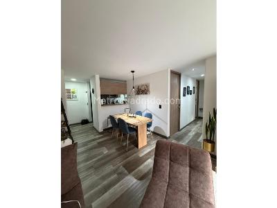 Apartamento de 3 alcobas en venta en Envigado, Envigado, 76 m² · foto 10 de 20