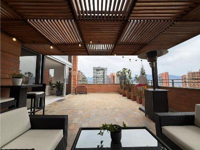 Apartamento de 2 alcobas en venta en El Poblado, Medellín, 210 m² · foto 2 de 20