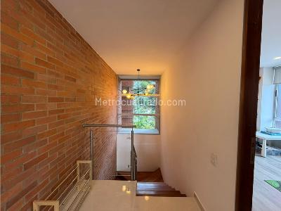 Apartamento de 2 alcobas en venta en El Poblado, Medellín, 210 m² · foto 14 de 20