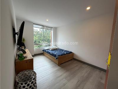 Apartamento de 2 alcobas en venta en El Poblado, Medellín, 210 m² · foto 16 de 20