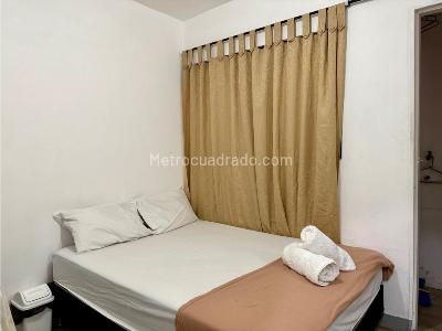 Casa de 5 alcobas en venta en Estadio, Medellín, 231 m² · foto 10 de 17