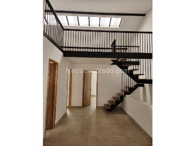 Casa de 3 alcobas en venta en Belen Rosales, Medellín, 160 m² · foto 3 de 17