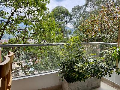Apartamento de 3 alcobas en venta en Loma De Las Brujas, Envigado, 92 m² · foto 3 de 20