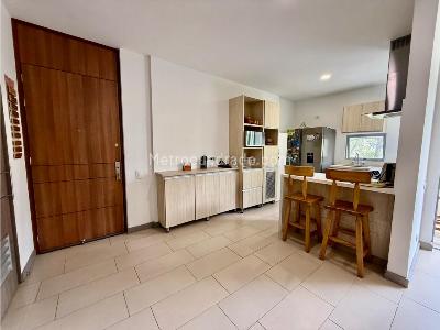 Apartamento de 3 alcobas en venta en Loma De Las Brujas, Envigado, 92 m² · foto 11 de 20
