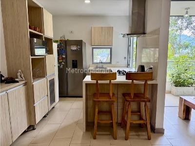 Apartamento de 3 alcobas en venta en Loma De Las Brujas, Envigado, 92 m² · foto 13 de 20
