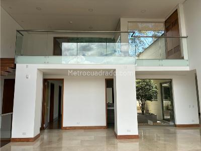 Casa de 4 alcobas en venta en Loma Del Escobero, Envigado · foto 17 de 20