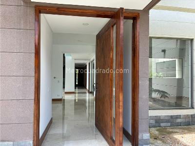 Casa de 4 alcobas en venta en Loma Del Escobero, Envigado · foto 20 de 20