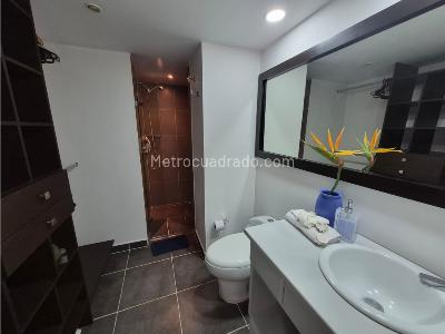 Apartamento en venta en El Poblado, Medellín · foto 8 de 12