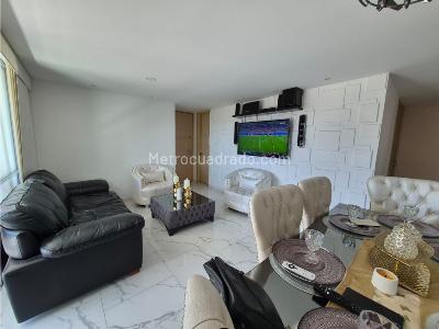 Apartamento en venta en Loma Del Chocho, Envigado · foto 3 de 12
