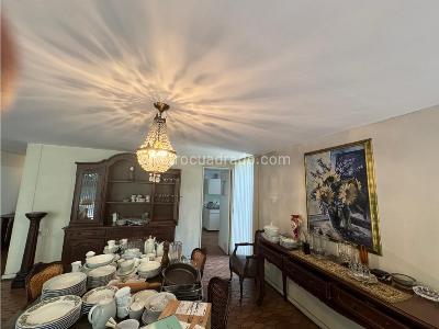 Apartamento de 3 alcobas en venta en El Poblado, Medellín, 188 m² · foto 2 de 20